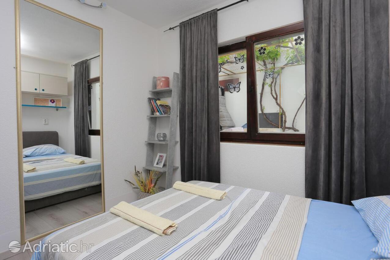 Apartments Bagaric Трогір Екстер'єр фото