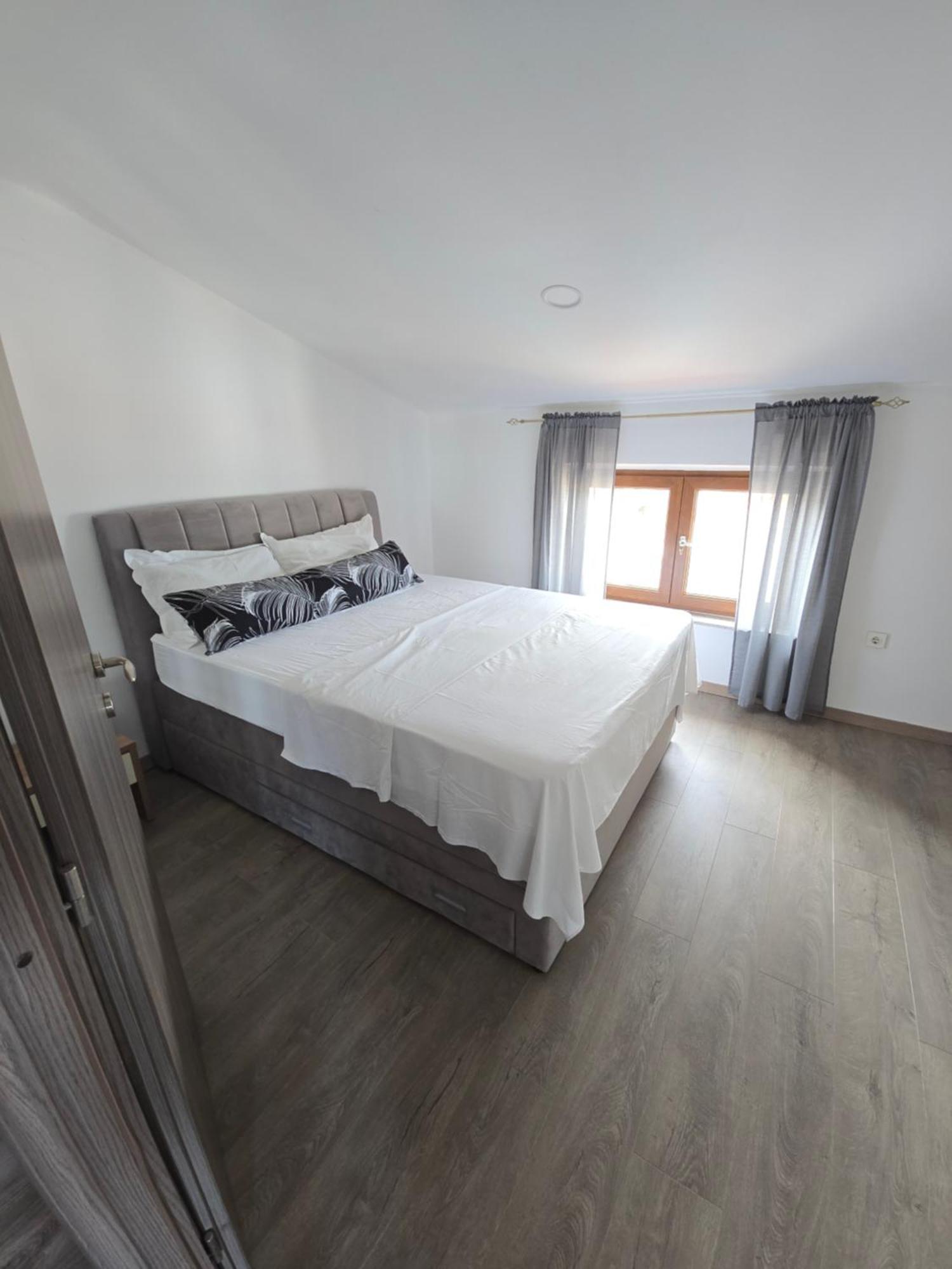 Apartments Bagaric Трогір Екстер'єр фото